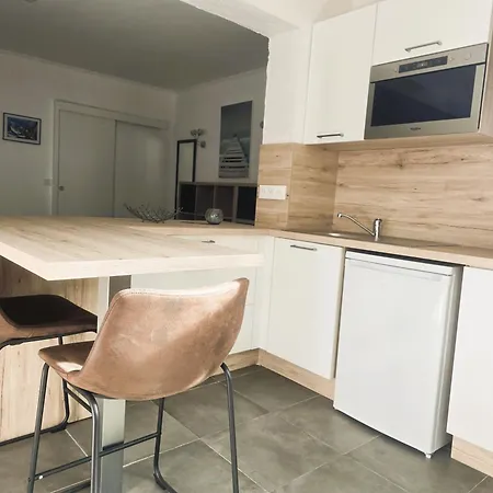 Bleu Azur Piscine Chauffee Apartament