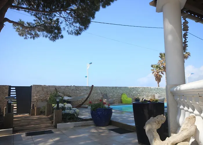 דירה Bleu Azur Piscine Chauffee