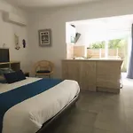 Bleu Azur Piscine Chauffee *