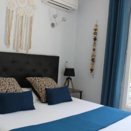 Bleu Azur Piscine Chauffee * סן פלורן