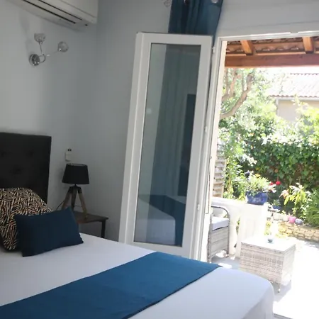 Bleu Azur Piscine Chauffee * סן פלורן