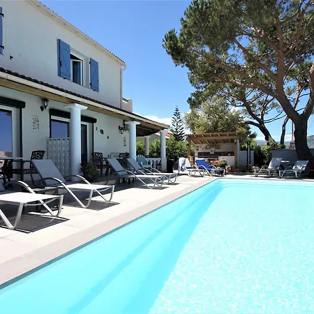 Bleu Azur Piscine Chauffee סן פלורן