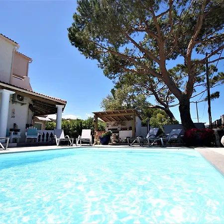 Bleu Azur Piscine Chauffee アパート *