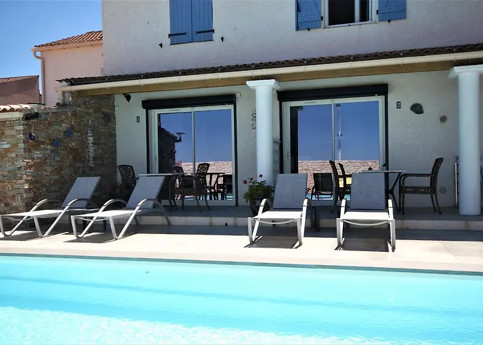 Bleu Azur Piscine Chauffee Daire Saint-Florent (Corsica)