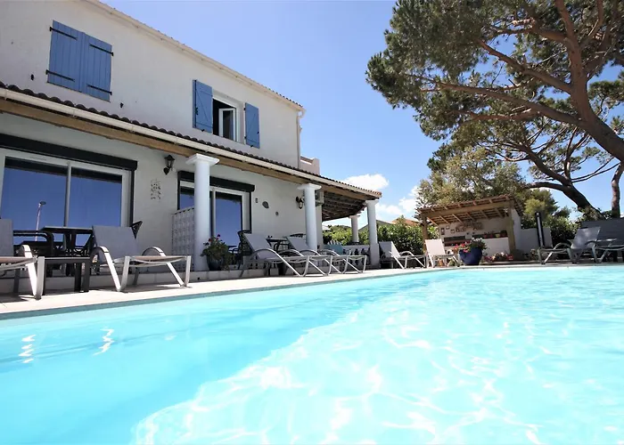 Bleu Azur Piscine Chauffee Daire Saint-Florent (Corsica)